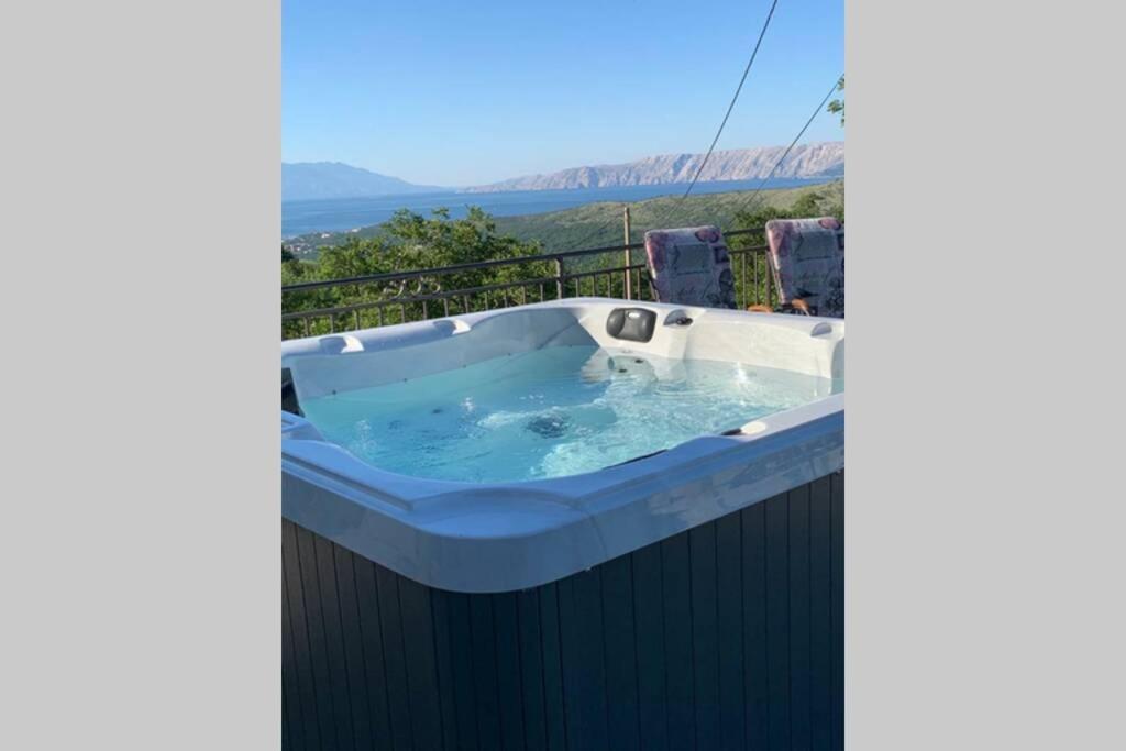 Villa Nona Tamara With Astonishing Sea & Mountains View Брибир Екстер'єр фото
